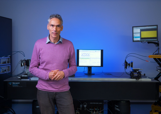 Prof. Dr. Ullrich Pfeiffer, Leiter des Lehrstuhls für Hochfrequenzsysteme in der Kommunikationstechnik an der Bergischen Universität. 